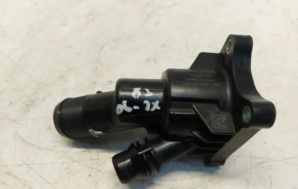 Volvo XC90 Engine coolant pipe/hose 31686046
