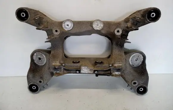 Land Rover Range Rover L405 Rear axle beam with reductor 