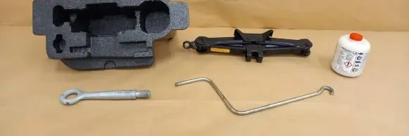 Jaguar XE Tool set JX7319H323AA