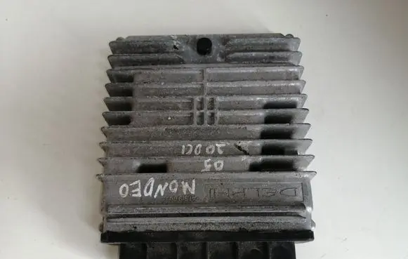 Ford Mondeo Mk III Engine control unit/module 4S7112A650AC