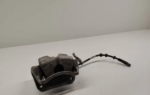 Volvo XC40 Front brake caliper 32329516 32329517