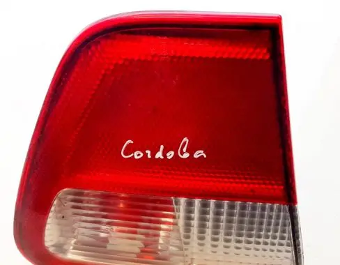 Tailgate rear/tail lights