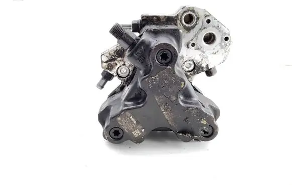 Mercedes-Benz E W212 Fuel injection high pressure pump A6420701201 0445010244