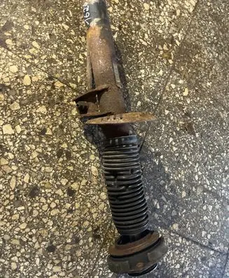 Volkswagen PASSAT B6 Front shock absorber with coil spring 3C0413031AL 08L7A3