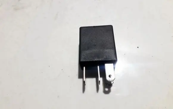 Hyundai Elantra Other relay 9522429050 VKY2