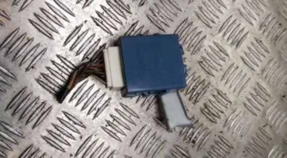 Toyota Yaris Door control unit/module 859800D020