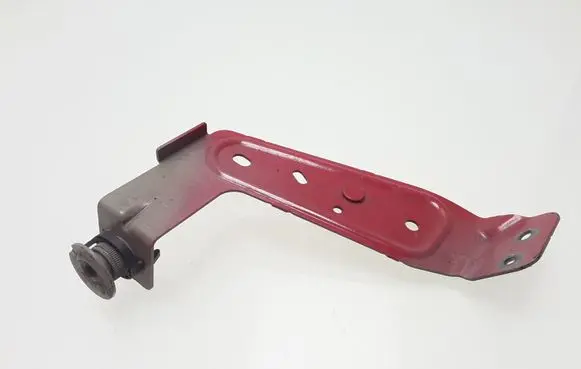 Volvo XC90 Headlight/headlamp mounting bracket