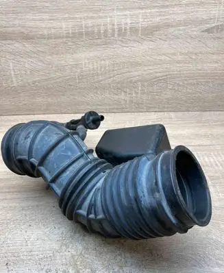 Volvo V70 Air intake hose/pipe 30636828 14313