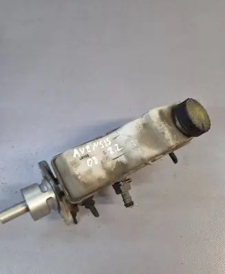 Toyota Avensis T250 Master brake cylinder 25113479