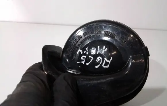 Audi A4 S4 B5 8D Horn signal 0091001 CH2120
