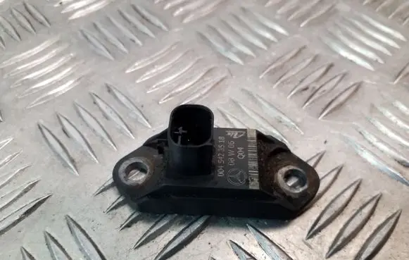 Mercedes-Benz S W221 ESP acceleration yaw rate sensor 0045423518
