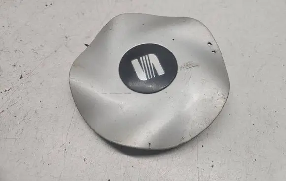 Seat Alhambra (Mk1) Original wheel cap 7M0601149D