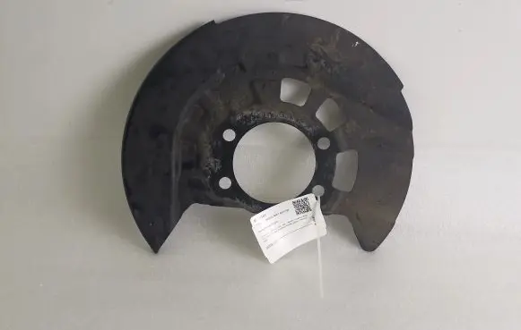 Nissan Qashqai J12 Front brake disc dust cover plate 