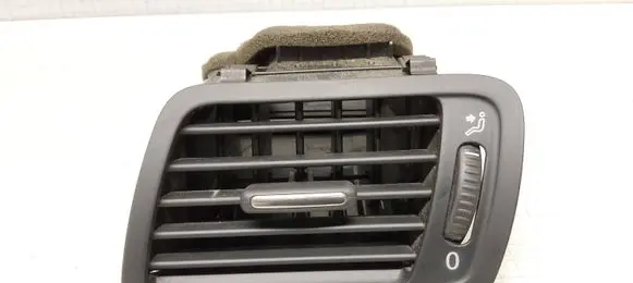 Volkswagen PASSAT B6 Dashboard side air vent grill/cover trim 3C1819701E 05703001