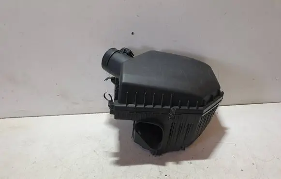 Volvo XC60 Air filter box G010511