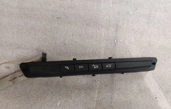 BMW X5 E70 Parking (PDC) sensor switch 6972780 602184 6121