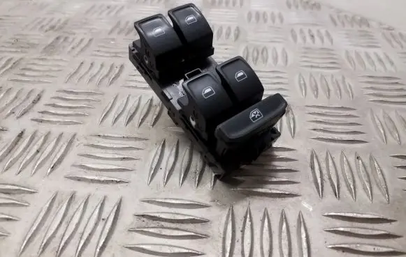 Volkswagen PASSAT B8 Electric window control switch 5G0959857B