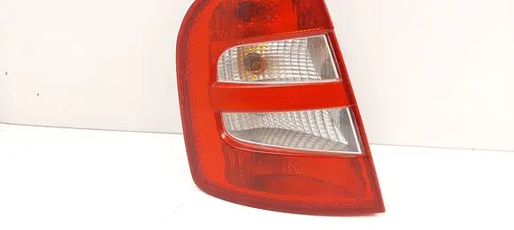 Skoda Fabia Mk1 (6Y) Rear/tail lights 6Y6945095B 6Y6945111B
