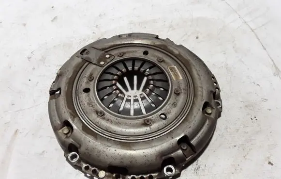 Renault Trafic III (X82) Pressure plate 302105151R