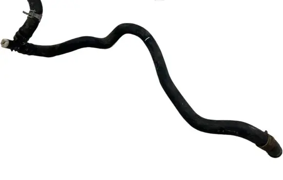 Engine coolant pipe/hose