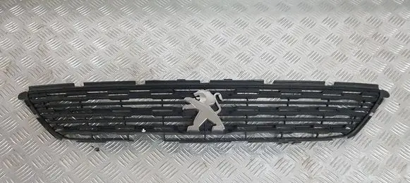 Peugeot 308 Front bumper upper radiator grill AA38247938