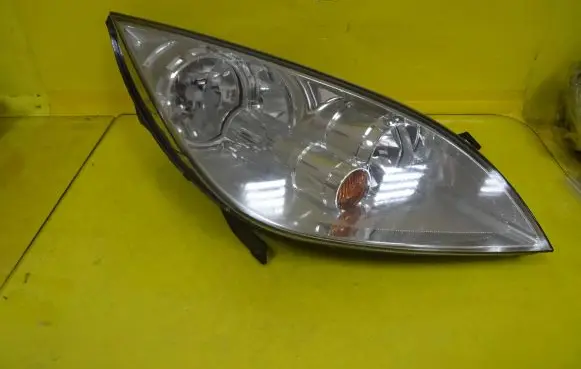 Mitsubishi Colt Headlight/headlamp 0301208202 MR957354