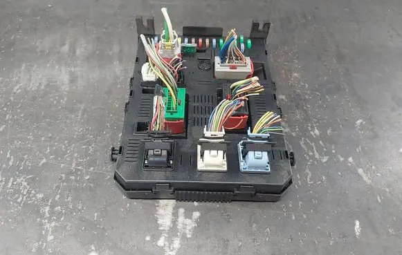 Peugeot 307 BSM Control unit 9660105980