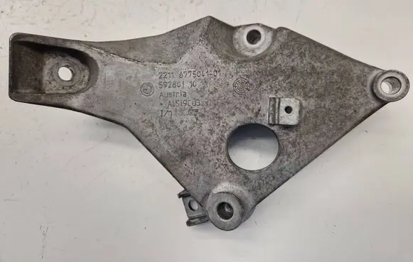 BMW 3 E90 E91 Engine mounting bracket 6775041 59280110 AIS19C03