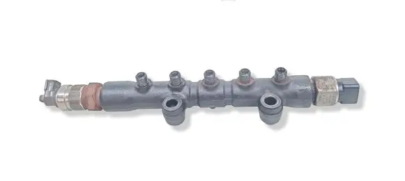 Toyota Avensis T250 Fuel main line pipe 8945860010