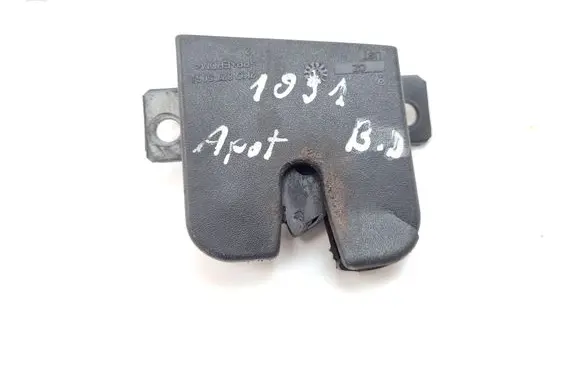 Volkswagen Caddy Loading door lock 2K0827506A