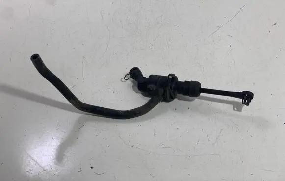 Clutch slave cylinder