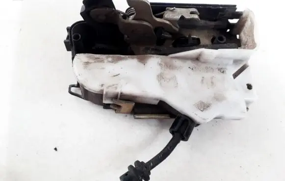 Citroen C3 Front door lock