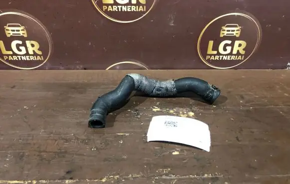 Volkswagen PASSAT B6 Engine coolant pipe/hose 3C0121157A