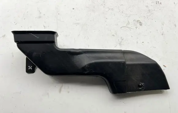 Jeep Grand Cherokee WL Cabin air duct channel