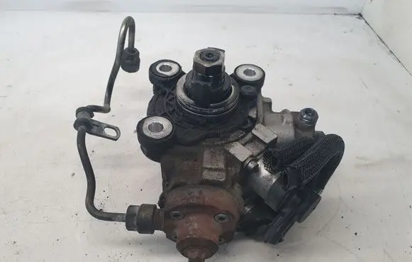 Volvo XC60 Fuel injection high pressure pump 31272896