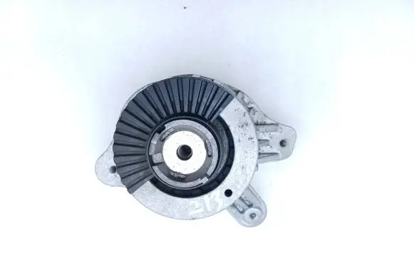 Mercedes-Benz E W213 Engine mount bracket A2132402500