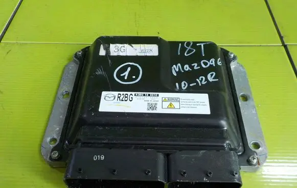Mazda 6 Engine control unit/module 2757000202 18T