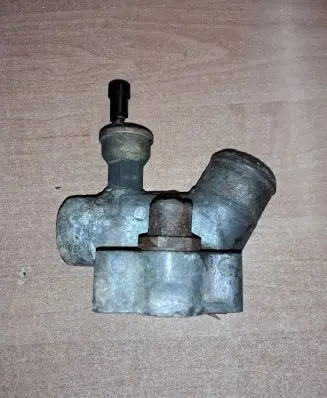 Mercedes-Benz 280 450 W116 Engine coolant pipe/hose 1162011030