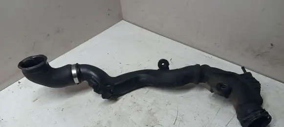 Volkswagen Touran II Intercooler hose/pipe 1K0145770