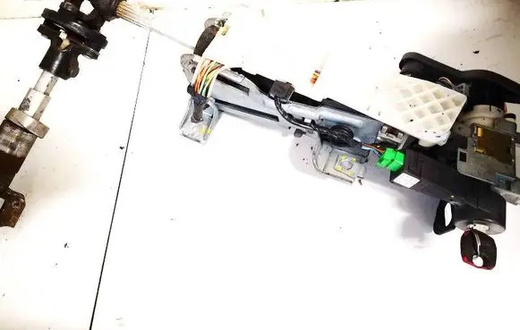 Volvo V70 Steering wheel axle p9491778 8682806-002