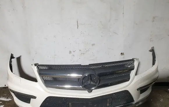 Mercedes-Benz GL X166 Front bumper A0008880060