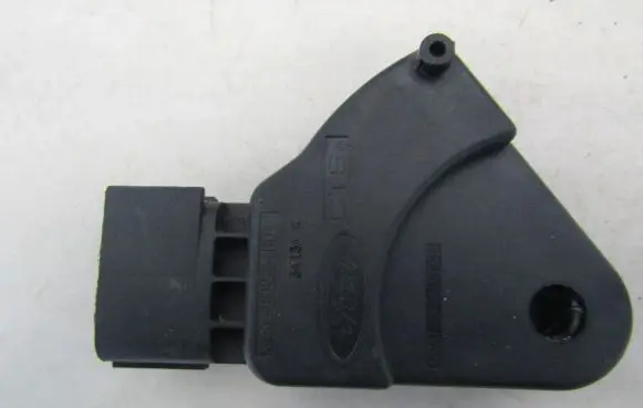 Ford Fiesta Accelerator throttle pedal XR8F9F832BD XR8F-9F832-BD
