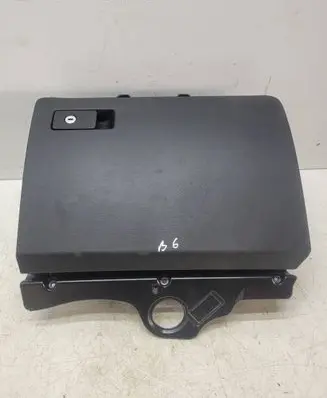 Volkswagen PASSAT B6 Glove box 3C1857114