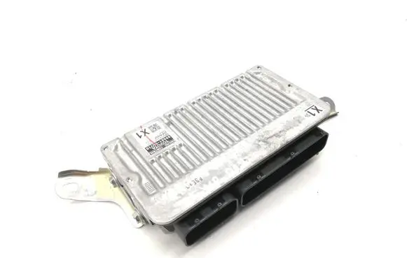 Toyota Yaris Engine control unit/module 896610U710