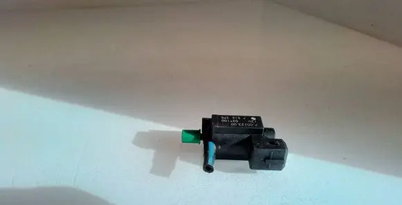 BMW 7 E65 E66 Turbo solenoid valve 70012300 7516375 02T100