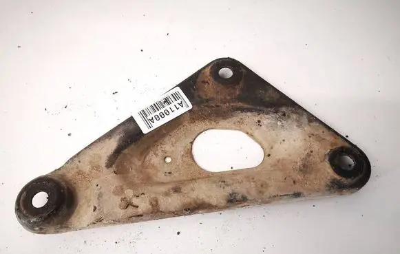 Opel Zafira A Engine mounting bracket 