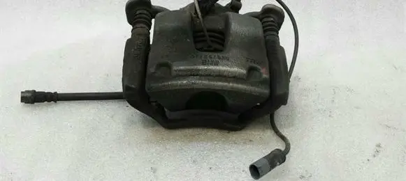 BMW X1 F48 F49 Front brake caliper 6860268