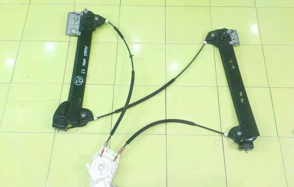 Nissan Micra Front door window regulator with motor PRZOD
