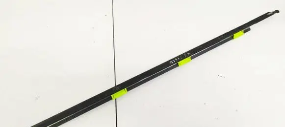 Honda CR-V Front door glass trim molding 