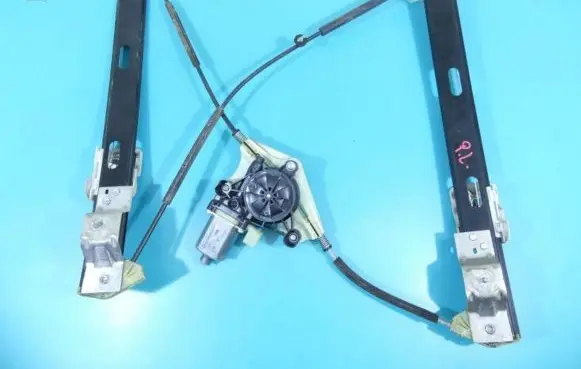Seat Leon (5F) Front door window regulator with motor 0130822717 IMPRK1351460